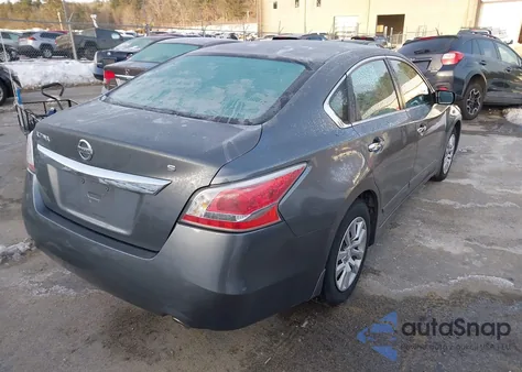 2015 Nissan Altima 2.5 S z USA, uszkodzony, nr VIN 1N4AL3APXFC181369